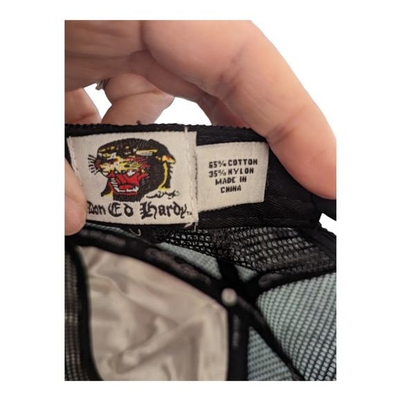 Trucker hat Ed Hardy, silver and black tiger logo, snap back, Y2K, vinta… - Picture 3 of 6